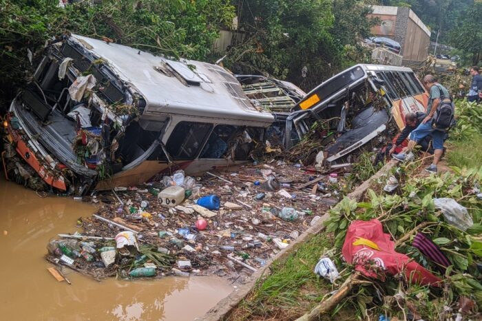 Temporal em Petrópolis deixa 105 mortos; 134 pessoas estão desaparecidas
