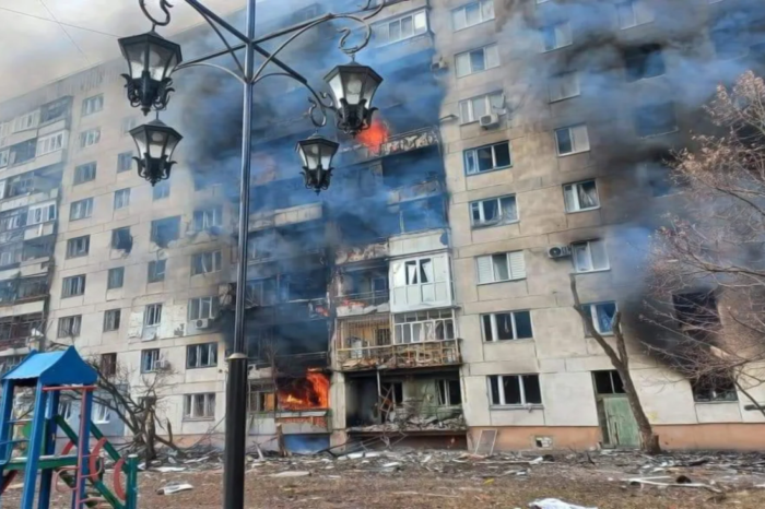 Rússia atacou casa de repouso e matou 56 idosos, acusa Ucrânia